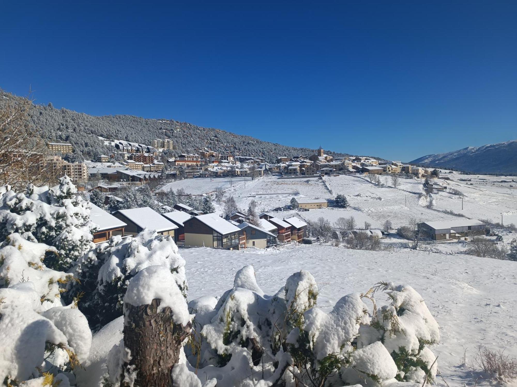 Chalet Pres Des Pistes Avec Vue Panoramique Les Angles  Exterior foto